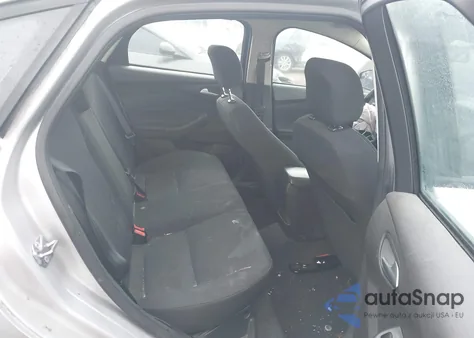 2016 Ford Focus Se z USA, uszkodzony, nr VIN 1FADP3F27GL375938